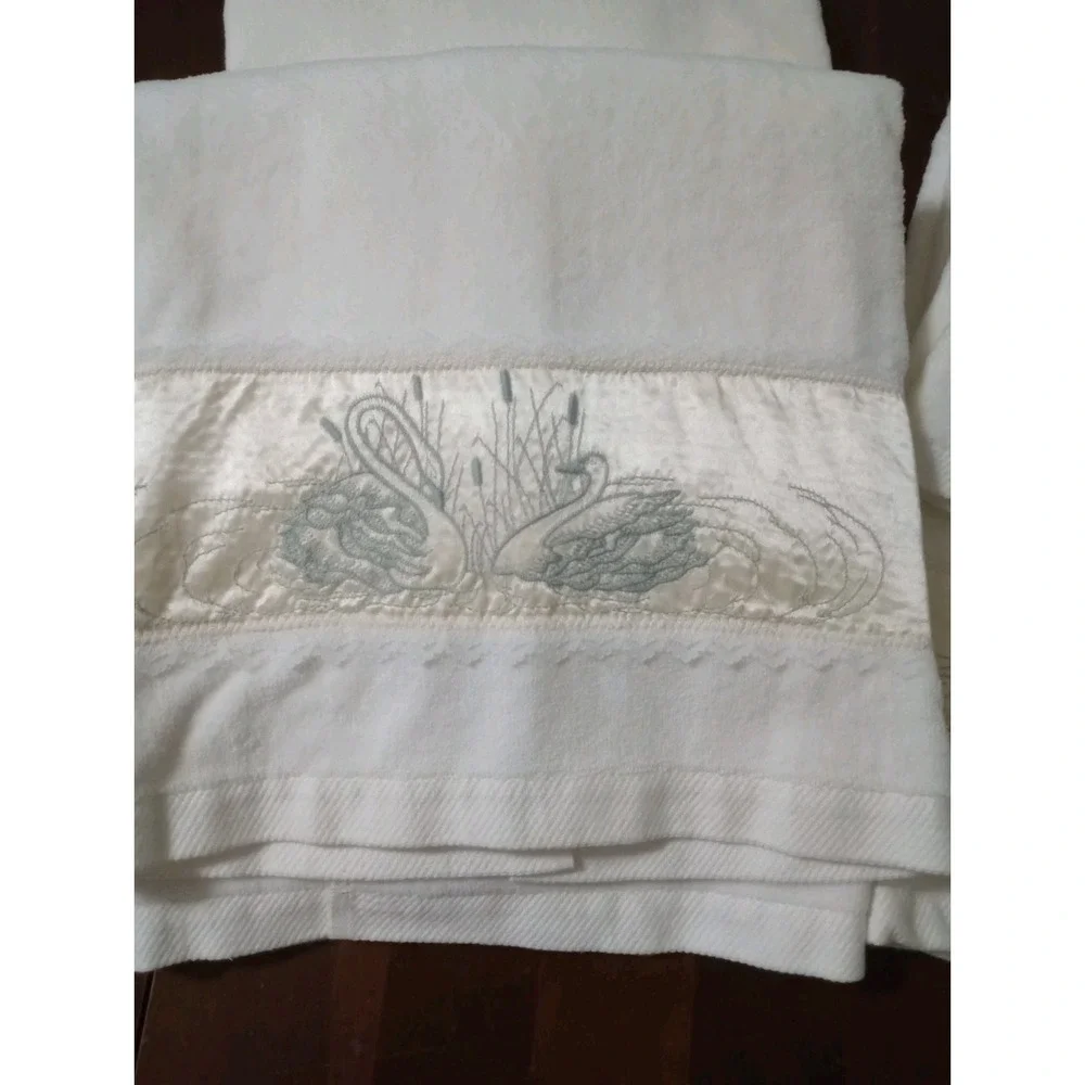 bath towel sets for bathroom Vintage Embroidered White Lace Swan 4pc